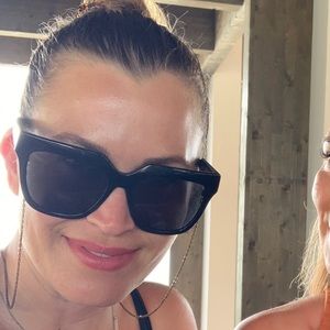 Meet your Posher, Claudia